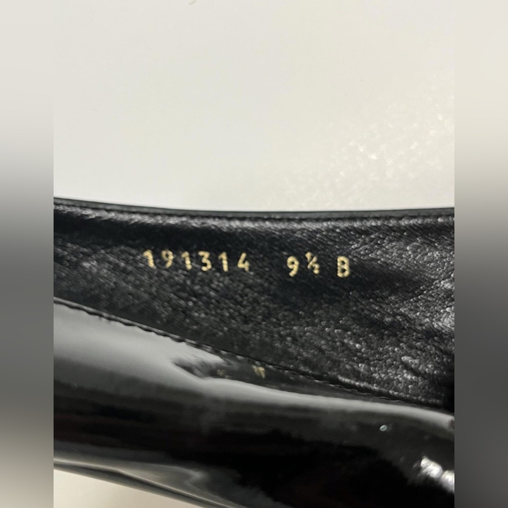 Gucci Black Patent Leather Peekaboo Toe Flats - Picture 4 of 5